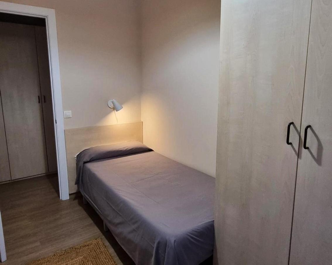 Residencia Universitaria Resa Damia Bonet Valencia Eksteriør bilde